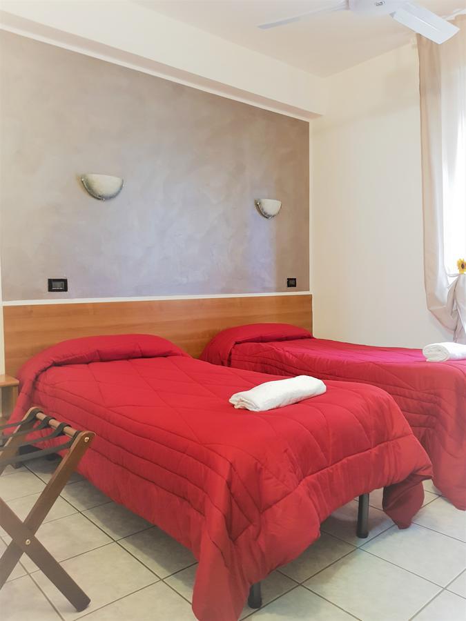 Hotel Marinoni Lomazzo Exterior photo