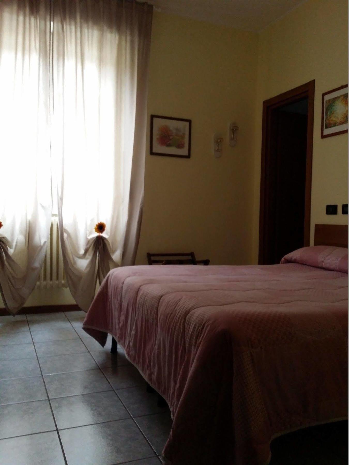 Hotel Marinoni Lomazzo Exterior photo