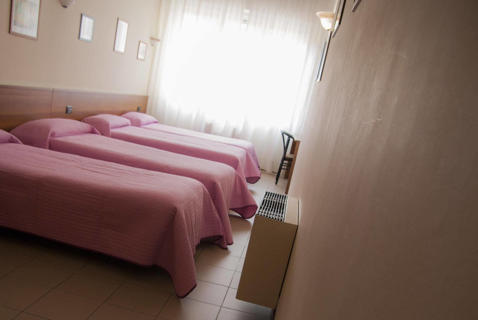 Hotel Marinoni Lomazzo Exterior photo