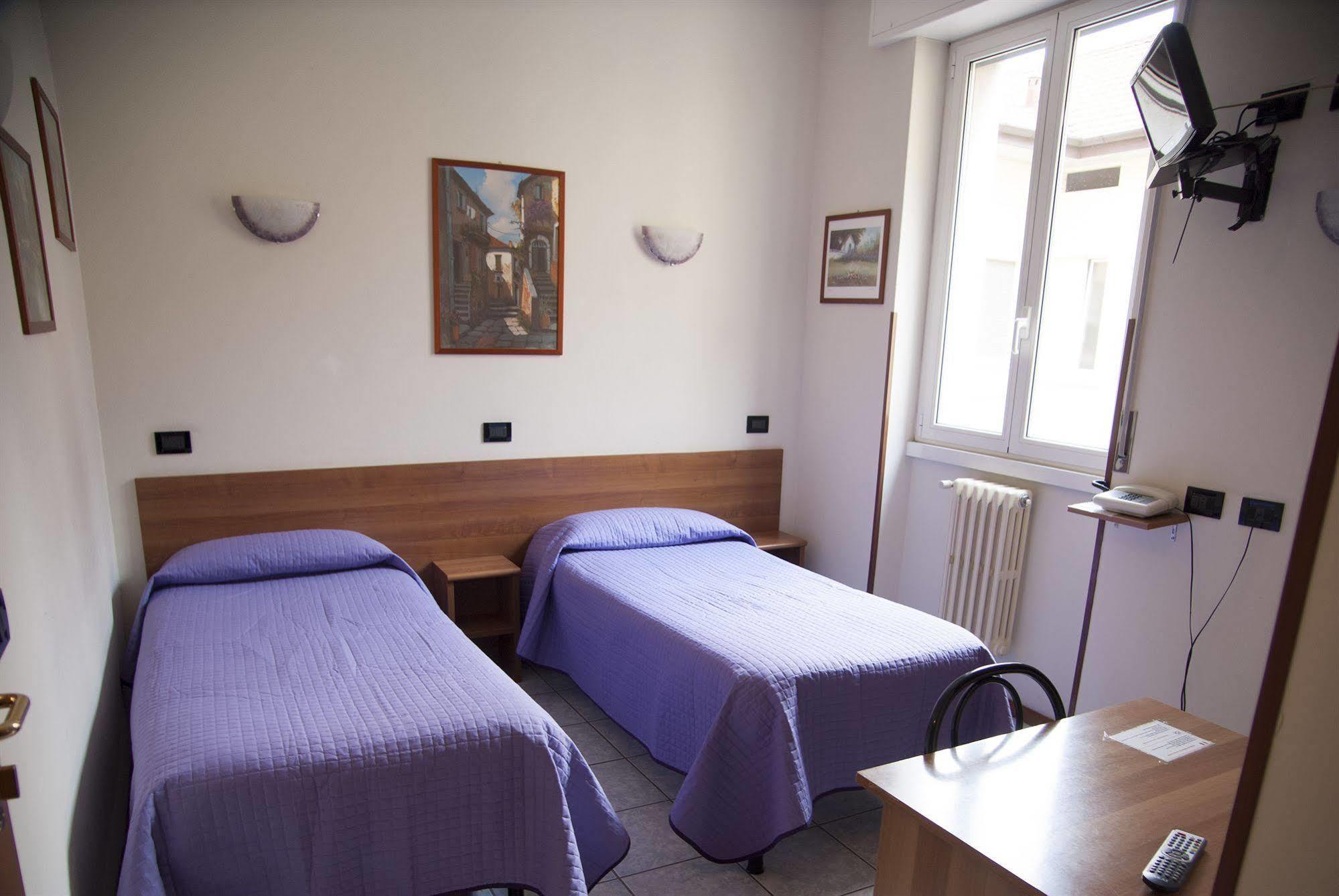 Hotel Marinoni Lomazzo Exterior photo
